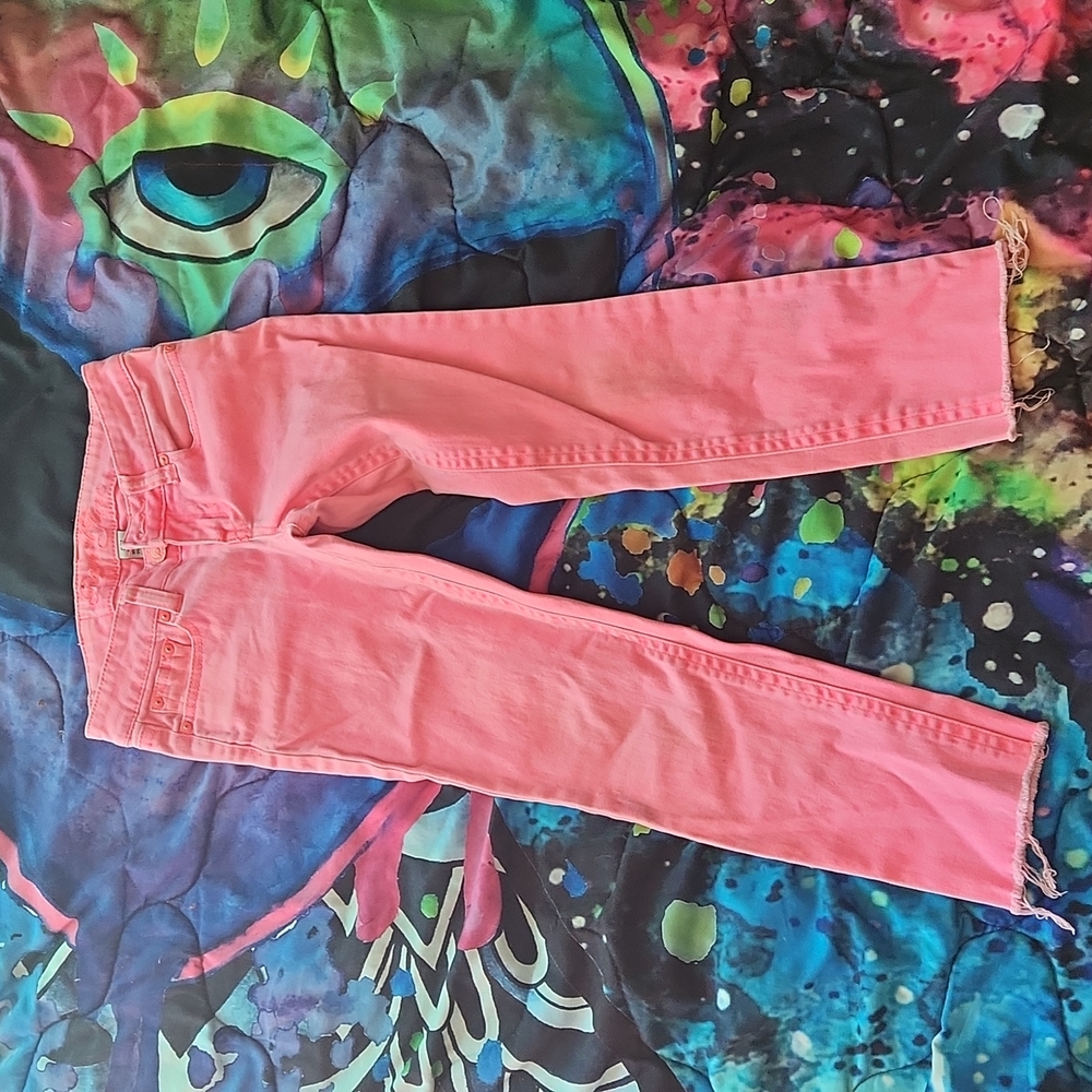 Pink Requst Jeans